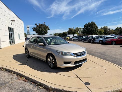 Used 2013 Honda Accord LX image 3