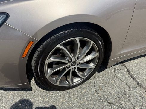 Used 2019 Lincoln MKZ Reserve w/ Reserve Plus Package AWD/4WD image 9