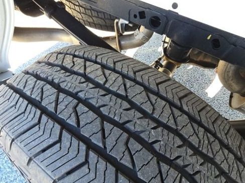 Used 2025 Ford F150 Lariat w/ Equipment Group 501A Mid image 13