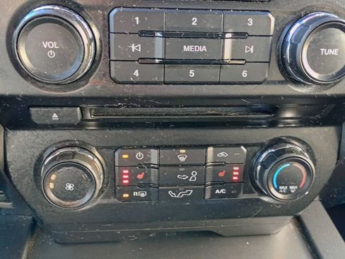 Used 2016 Ford F150 XLT w/ Equipment Group 302A Luxury image 14