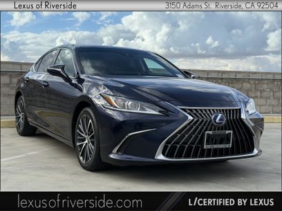 Certified 2022 Lexus ES 300h w/ Premium Package