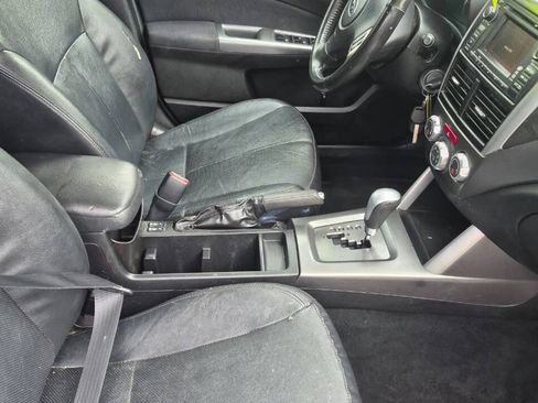 Used 2013 Subaru Forester 2.5X Limited AWD/4WD image 9