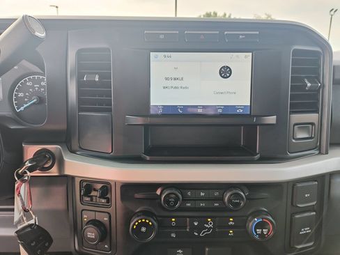 Used 2024 Ford F350 XLT AWD/4WD image 22