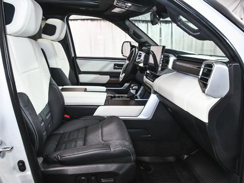 Used 2024 Toyota Sequoia Capstone image 66