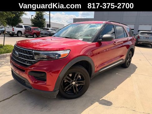 Used 2020 Ford Explorer XLT RWD image 1