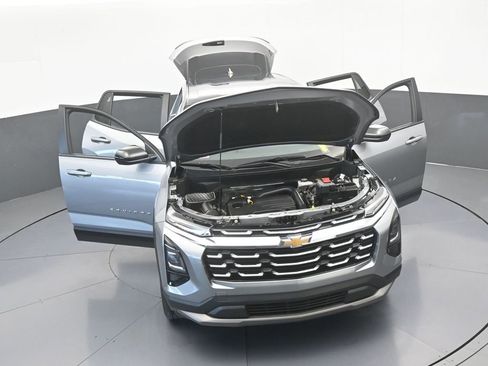 Used 2025 Chevrolet Equinox LT FWD image 65