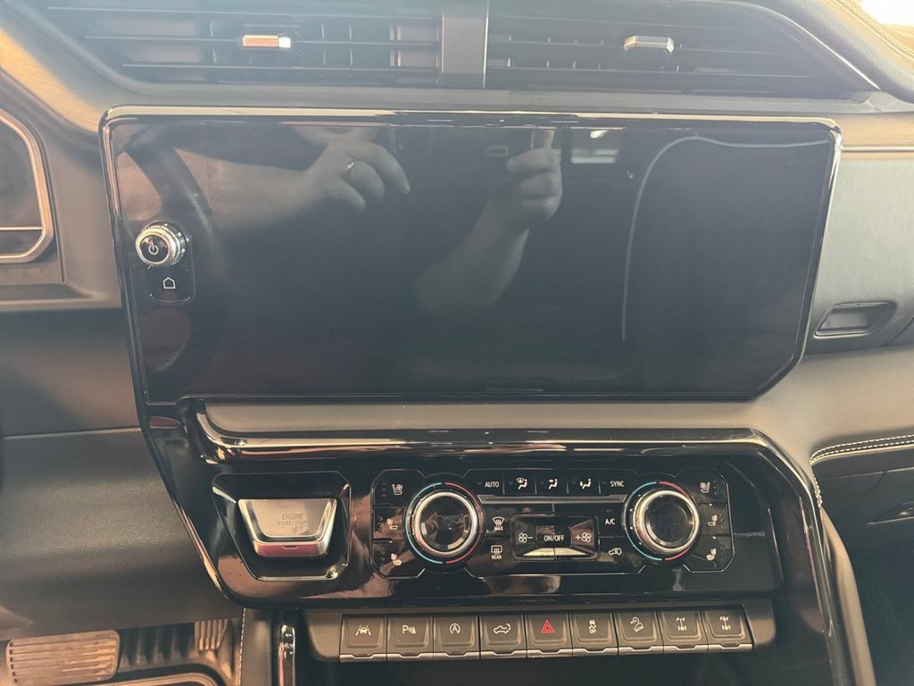 Used 2024 GMC Sierra 1500 AT4X AWD/4WD image 20