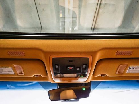 Used 2023 Lexus ES 300h w/ Premium Package image 12