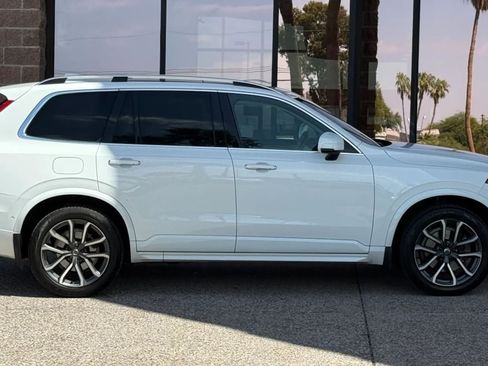 Used 2016 Volvo XC90 T6 Momentum w/ Momentum Plus Package AWD/4WD image 14