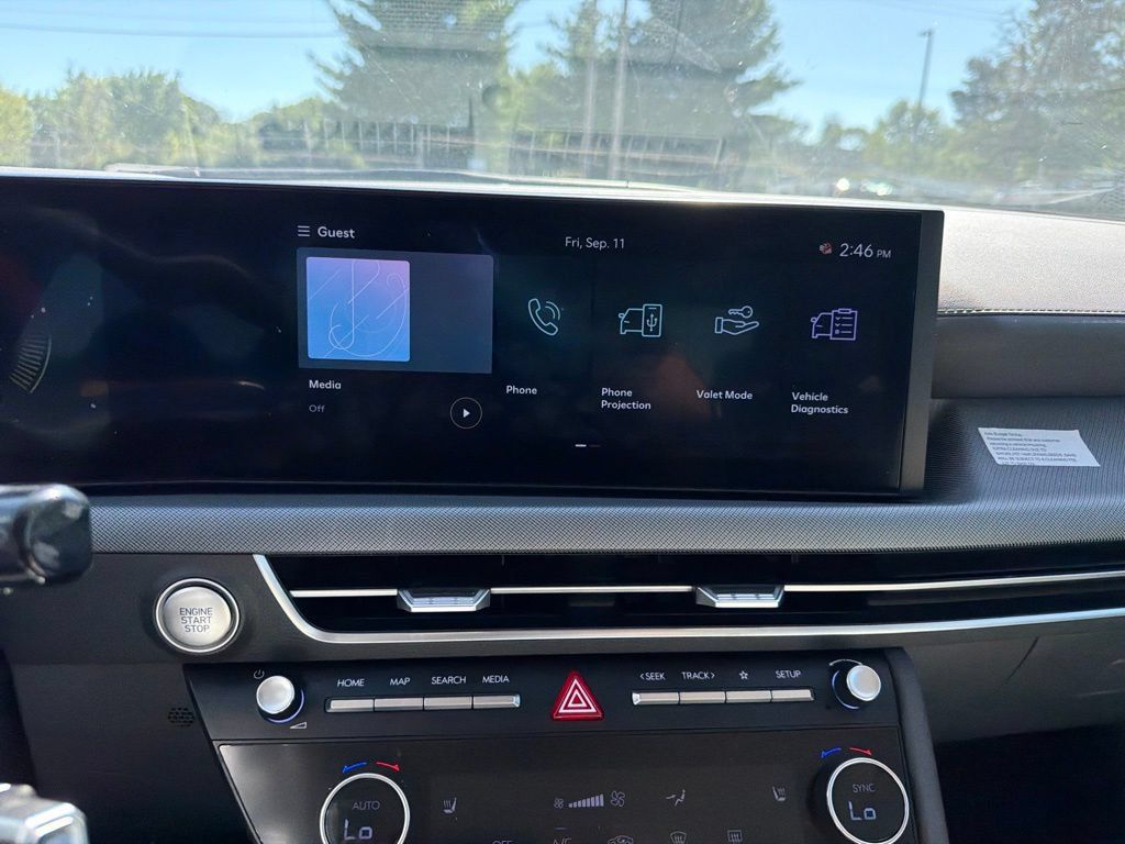 Used 2025 Hyundai Sonata SEL FWD image 15