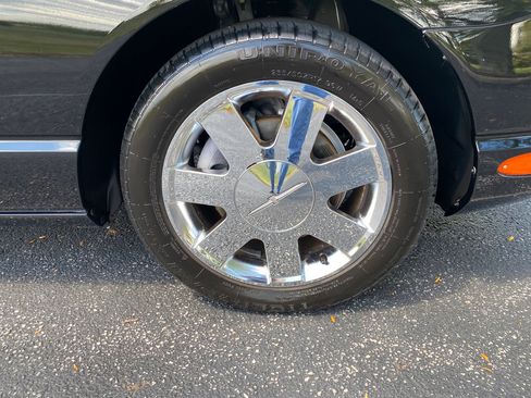 Used 2002 Ford Thunderbird Deluxe image 45