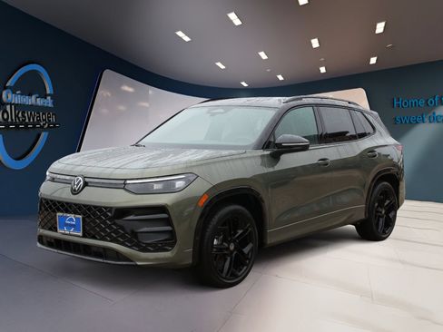 New 2026 Volkswagen Tiguan SE R-Line FWD image 8
