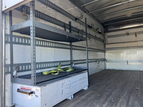 Used 2019 Ford E-450 and Econoline 450 Super Duty w/ Power Windows & Locks Group image 13