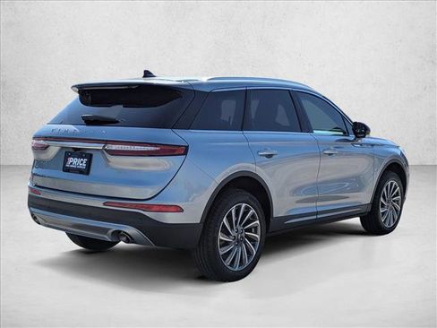 Used 2024 Lincoln Corsair Reserve FWD image 5
