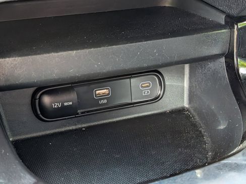 Used 2024 Kia Seltos S AWD/4WD image 9