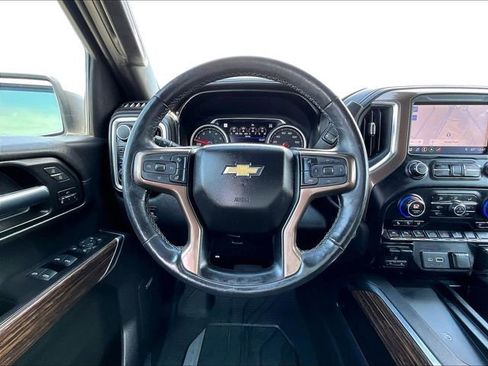 Used 2019 Chevrolet Silverado 1500 High Country w/ Technology Package image 17