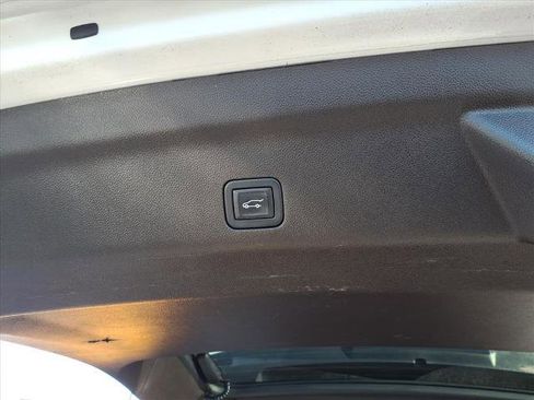 Certified 2024 GMC Yukon XL Denali image 12