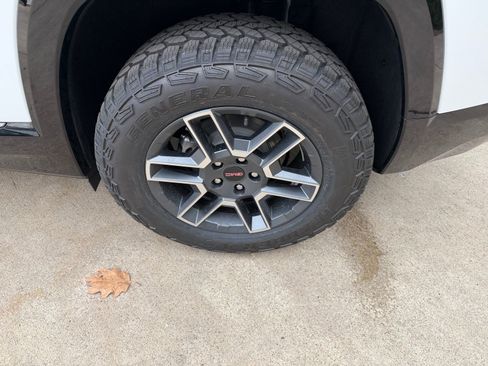 New 2026 GMC Terrain AT4 image 38