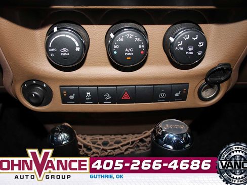 Used 2013 Jeep Wrangler Unlimited Rubicon w/ Connectivity Group image 34