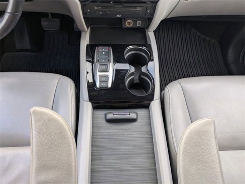 Used 2022 Honda Pilot Touring image 21