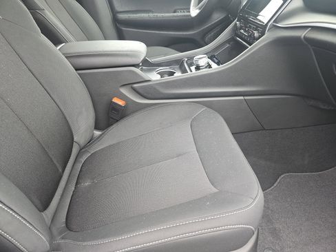 Used 2025 Jeep Grand Cherokee L Laredo w/ Luxury Tech Group I image 24