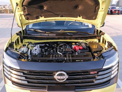 Used 2025 Nissan Kicks SR FWD image 28
