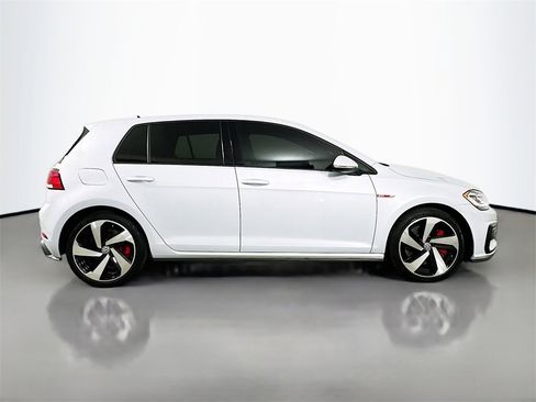 Used 2019 Volkswagen GTI SE image 9