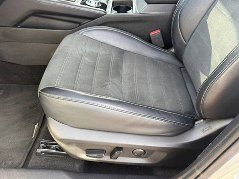 Used 2024 Mitsubishi Outlander SE image 13