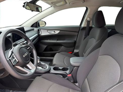 Used 2023 Kia Forte LXS w/ LXS Technology Package FWD image 10