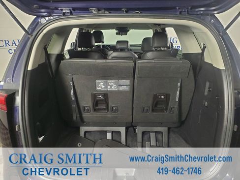 Used 2024 Kia Carnival LX image 6