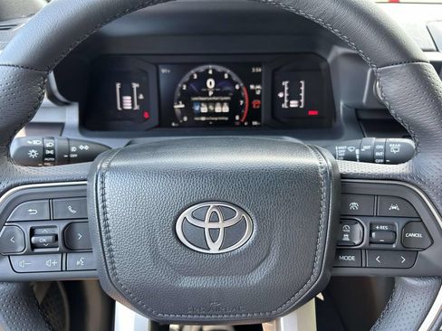 New 2026 Toyota 4Runner SR5 RWD image 26