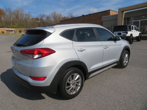 Used 2017 Hyundai Tucson SE image 3