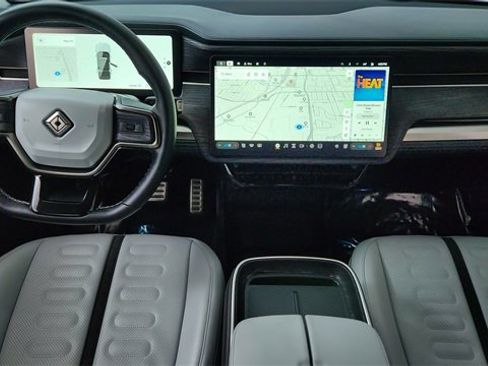 Used 2023 Rivian R1S Launch Edition image 40