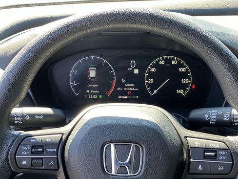 Used 2025 Honda HR-V LX image 22