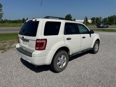 Used 2012 Ford Escape XLT AWD/4WD image 2