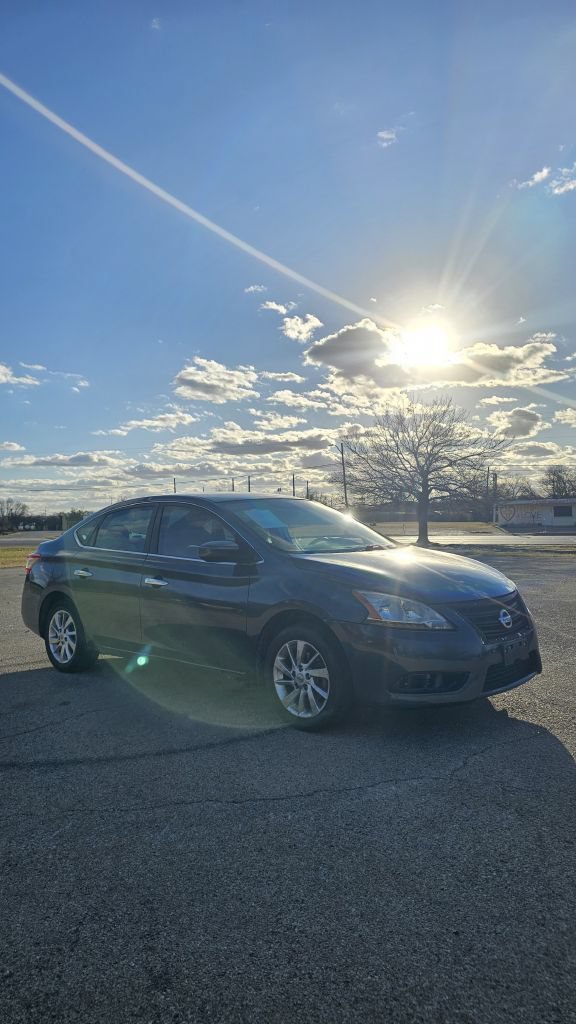 Used 2014 Nissan Sentra SV w/ SV Driver Package FWD image 2