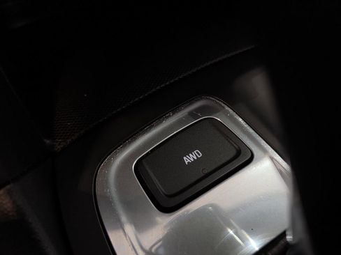 Used 2021 Chevrolet Equinox LT AWD/4WD image 34