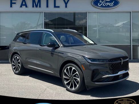 Used 2024 Lincoln Nautilus Black Label AWD/4WD image 1