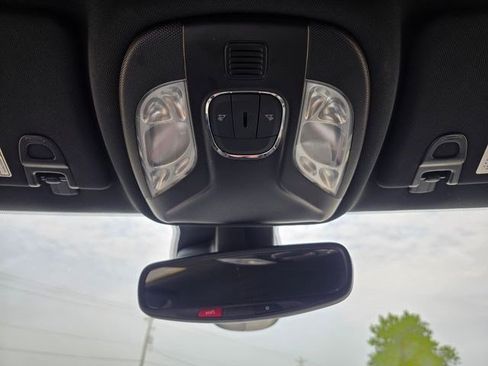 Used 2025 Jeep Compass Limited AWD/4WD image 32