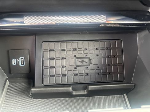Used 2023 Ford F150 Lariat w/ Equipment Group 502A High AWD/4WD image 18
