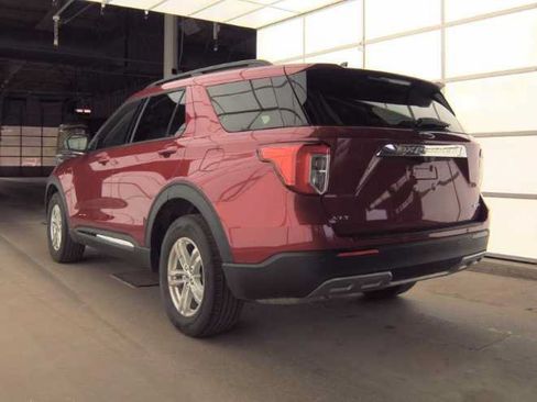 Used 2023 Ford Explorer XLT w/ Equipment Group 202A AWD/4WD image 7
