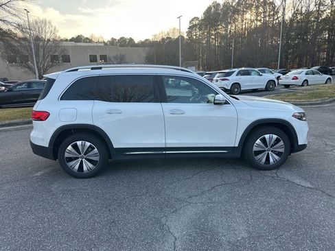 Certified 2023 Mercedes-Benz EQB 300 4MATIC image 4