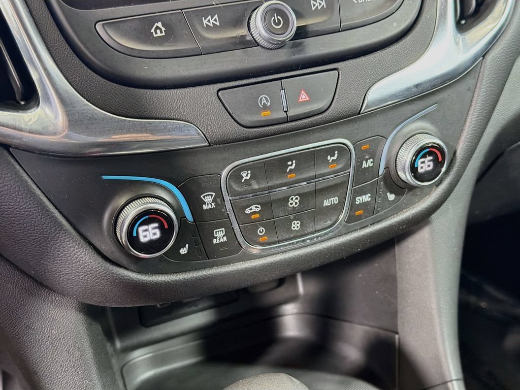 Used 2022 Chevrolet Equinox LT AWD/4WD image 17