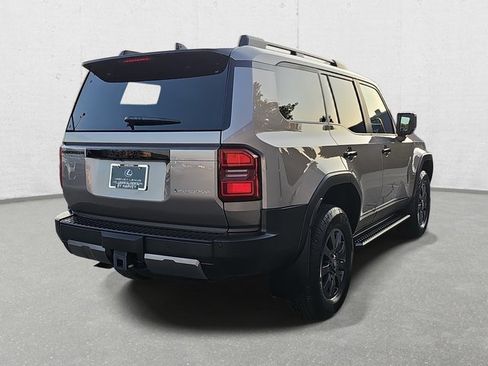 Used 2025 Toyota Land Cruiser image 5