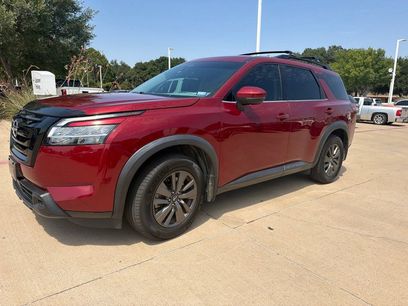 Used 2022 Nissan Pathfinder SV w/ SV Black Package