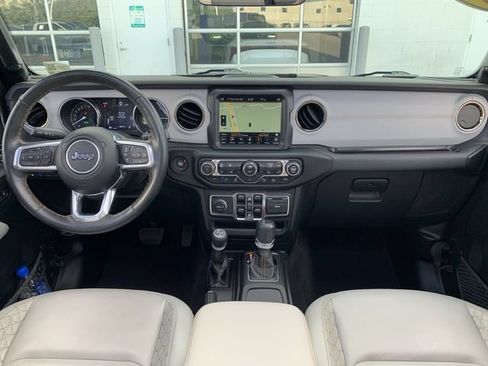 Used 2021 Jeep Wrangler Unlimited Sahara AWD/4WD image 13