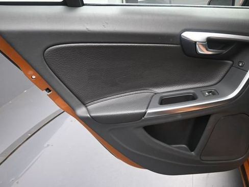 Used 2012 Volvo S60 T5 FWD image 22