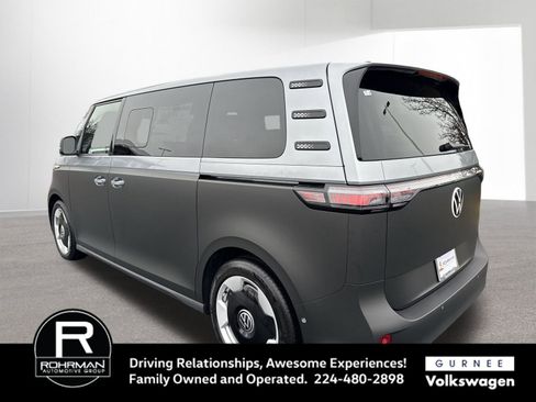 Used 2025 Volkswagen ID. Buzz Pro S image 6