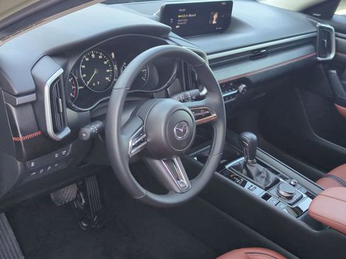Used 2025 MAZDA CX-50 Meridian Edition w/ Apex Package AWD/4WD image 2