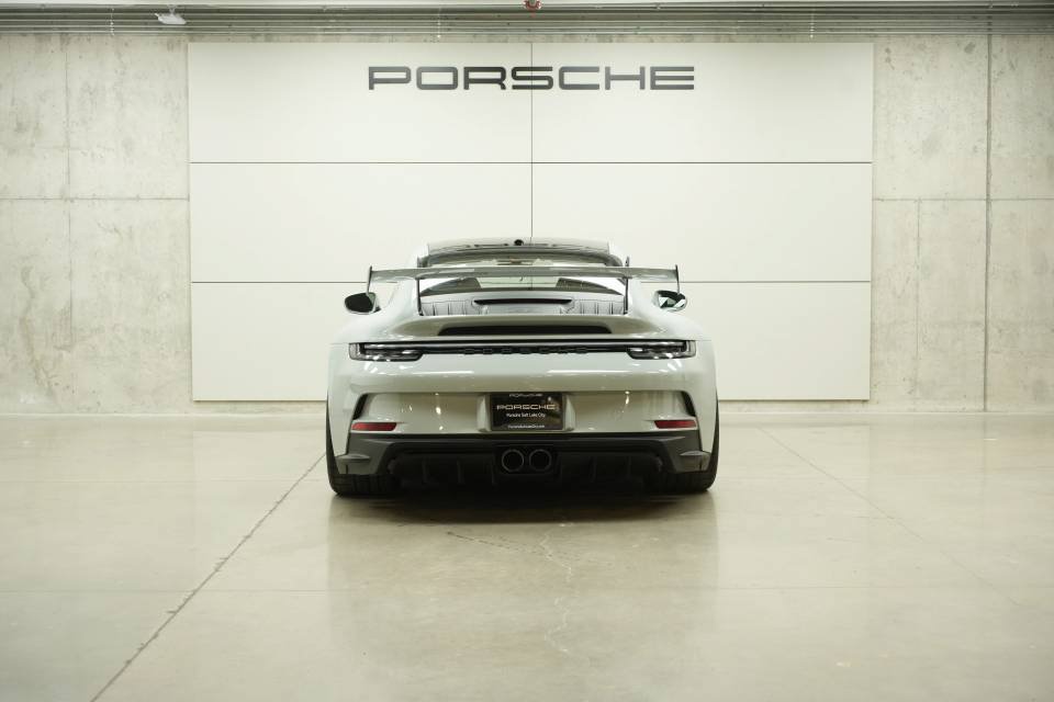 Certified 2022 Porsche 911 GT3 RWD image 6